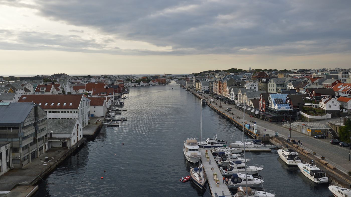 Smedasundet harbour, Haugesund
